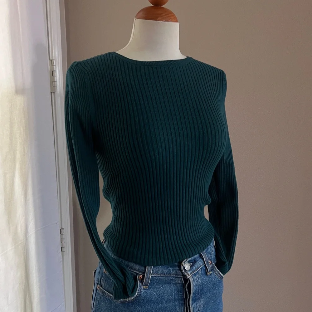 Old Navy Ribbed Sweater - Picture 2 of 4